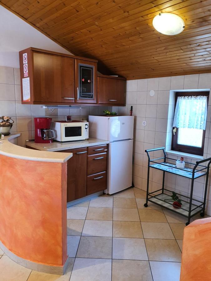 Diana Apartman Brseč Exterior foto