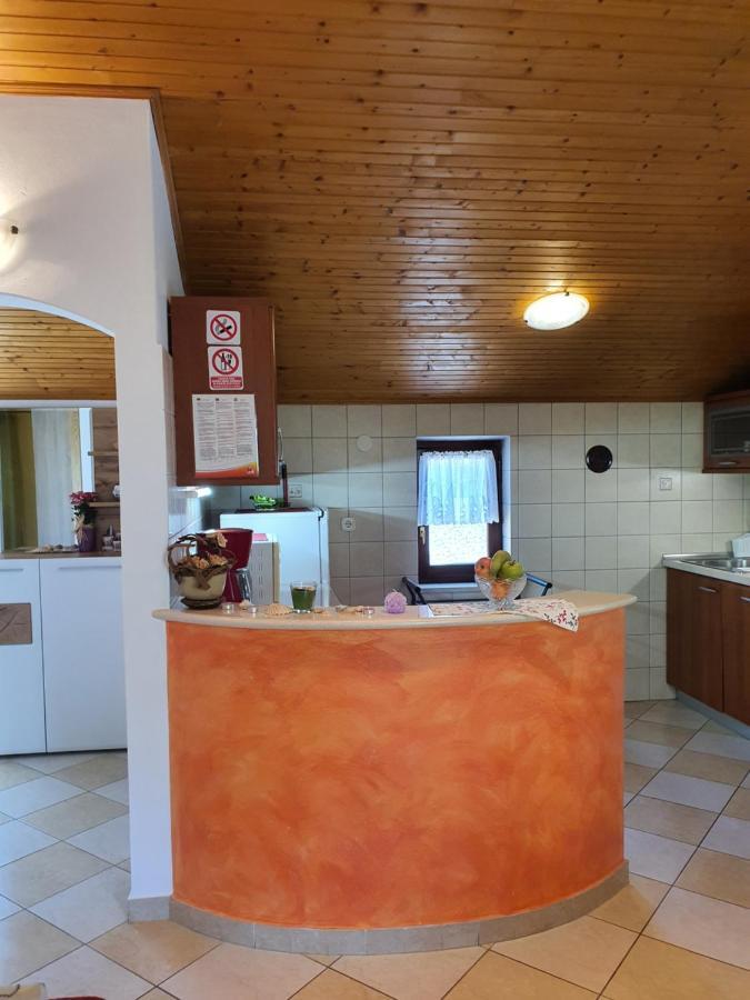 Diana Apartman Brseč Exterior foto
