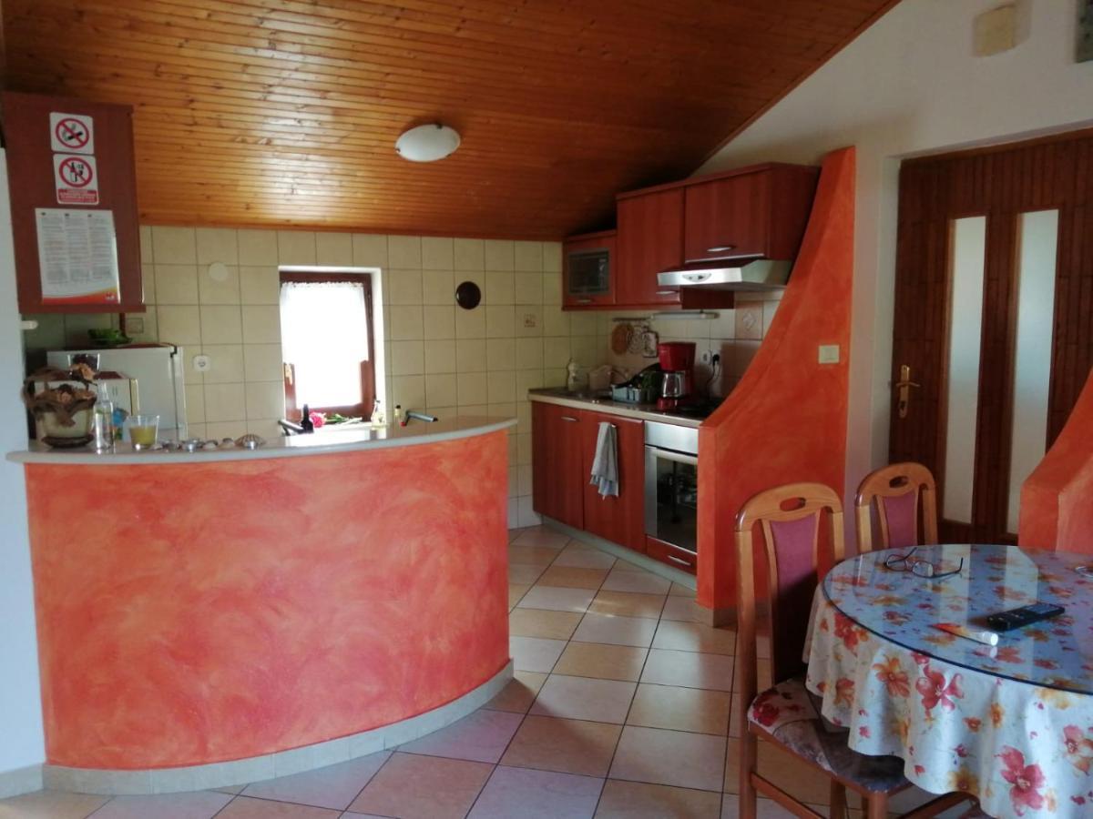Diana Apartman Brseč Exterior foto