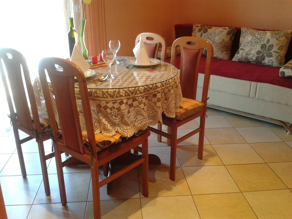 Diana Apartman Brseč Exterior foto